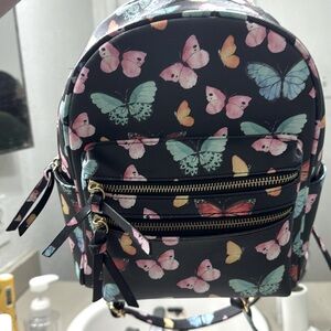 Es una mochila muy bonita